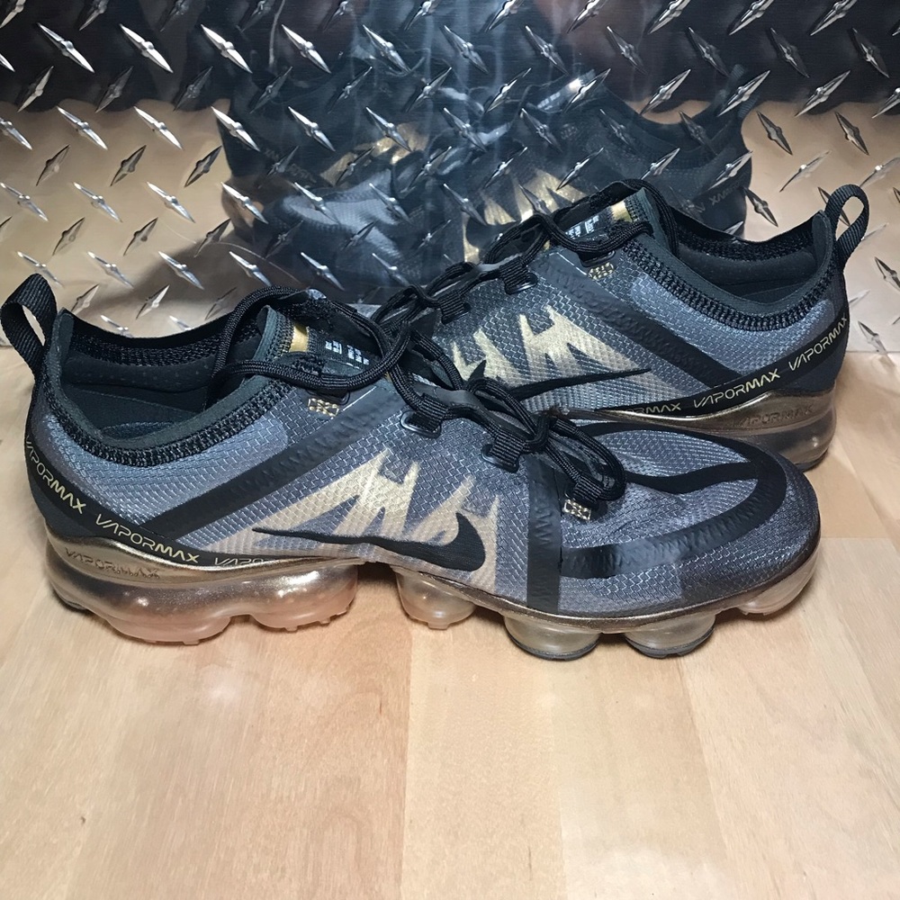 Nike Vapormax 2019 Black/Gold - Picture 4 of 8